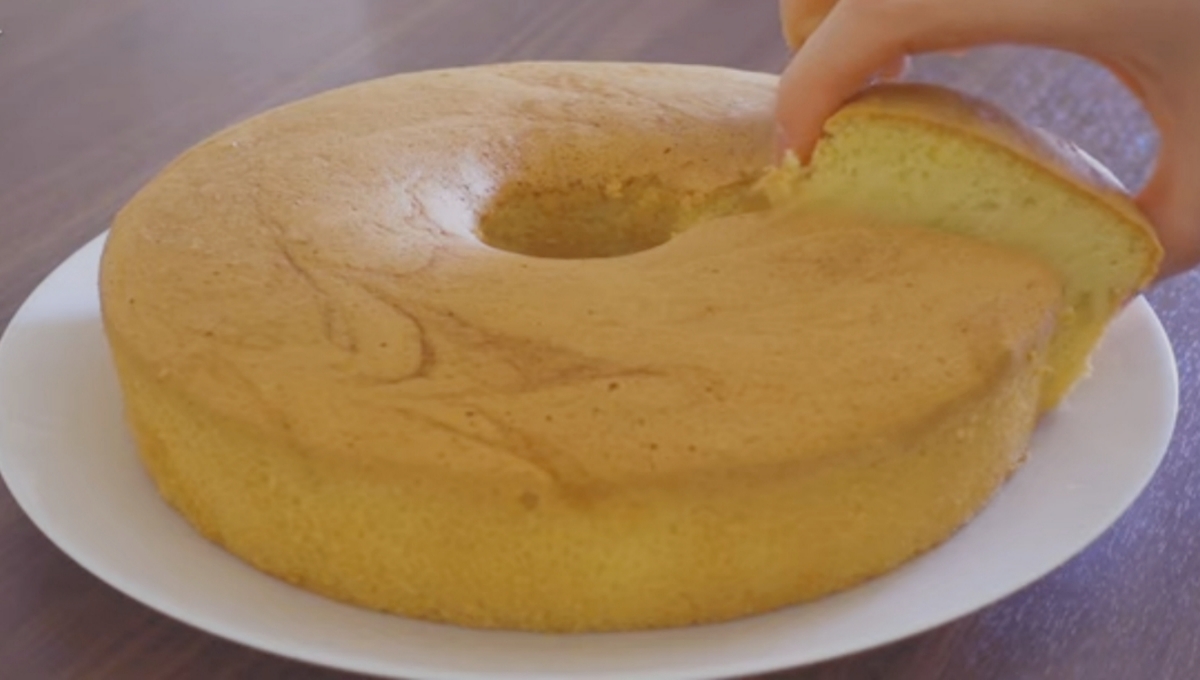 Sugar-Free Vanilla Cake Recipe